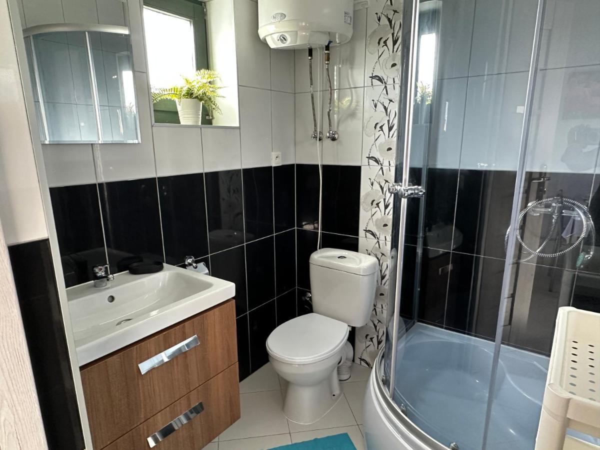 Domki I Apartamenty Mila ساربينوفو المظهر الخارجي الصورة